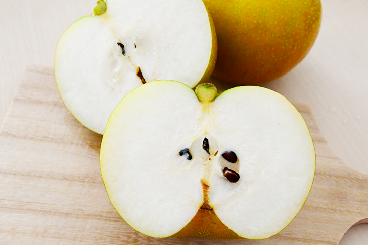 9月のデザート 梨のムースとレモングラスのソルベ（コーヒー付）